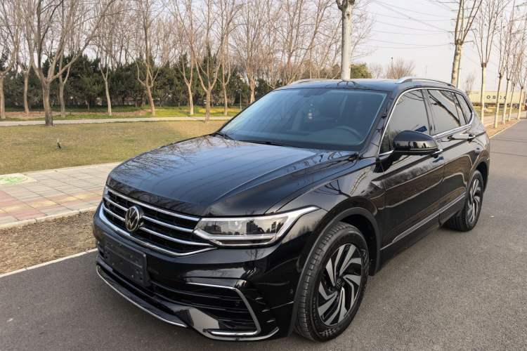Used Volkswagen Tiguan L 2024 Outstanding Model 330TSI Automatic Two-Wheel Drive R-Line Dragon Glory Edition