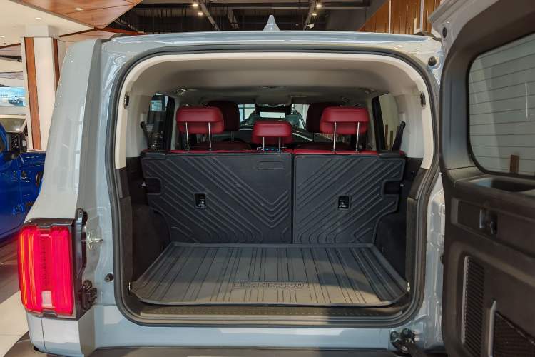 Used Tank 300 2024 2.0T Crosser
