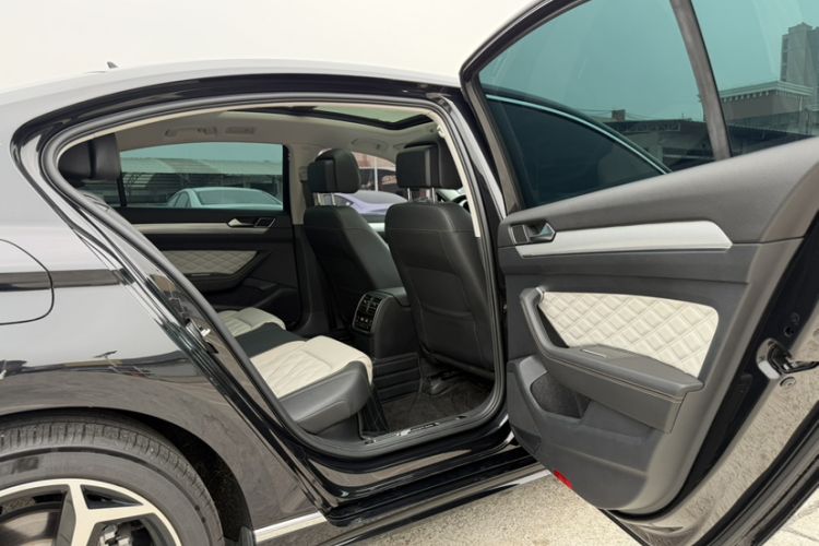 Used Volkswagen Magotan 2023 2 Million Units Limited-Edition 380TSI DSG Flagship Version
