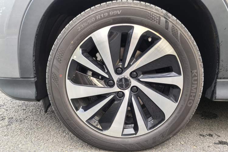 Used BYD Song PLUS New Energy 2024 HONOR Edition DM-i 110km Flagship Model
