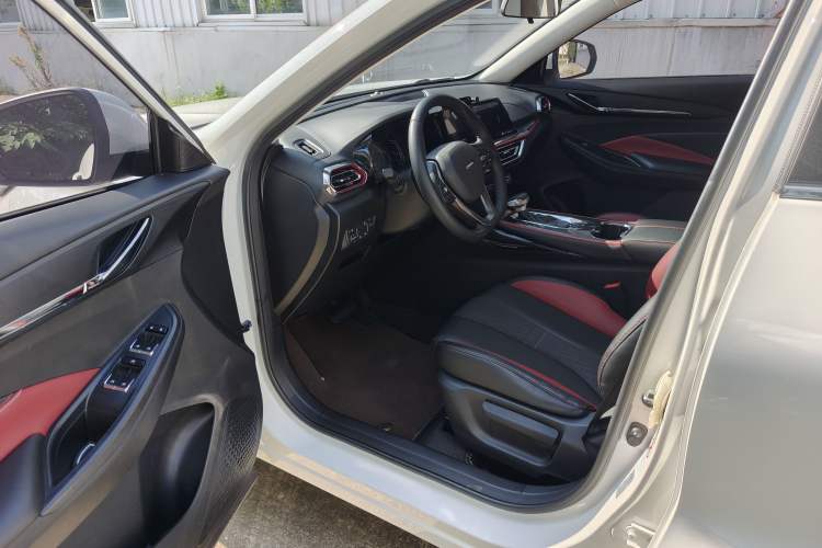 Used Oshan X5 2021 1.5T DCT Prestige Edition
