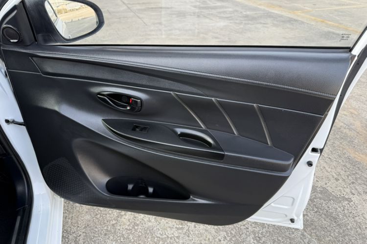 Used Toyota YARiS L 2020 1.5L CVT Leading Edition
