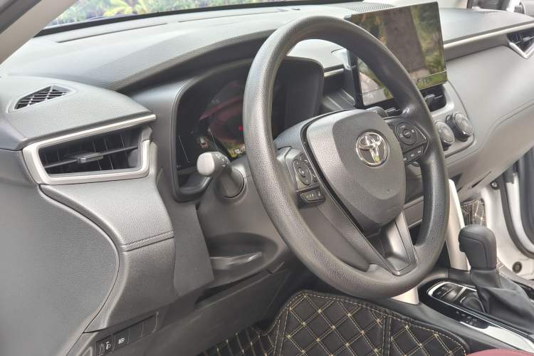 Used Toyota Corolla Cross 2023 2.0L Pioneer Edition
