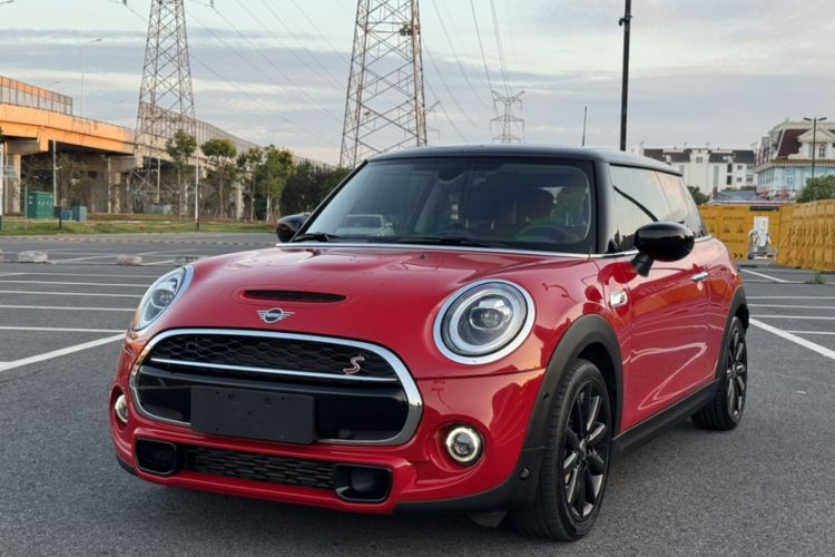 Used  MINI 2021 2.0T COOPER S Classic Edition
