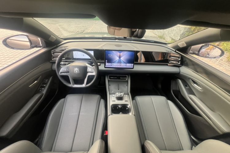 Used BYD Qin L 2025 DM-i Smart Drive 120KM Leading Model