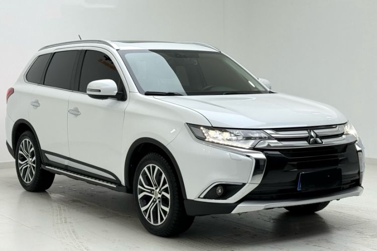 Used Mitsubishi Outlander 2016 2.4L 4x4 Elite Edition 5 Seats
