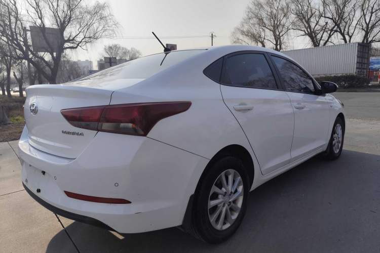 Used Hyundai Verna 2016 1.4L Automatic Cool Edition GLS
