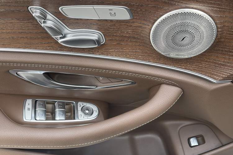 Used Mercedes-Benz E-Class 2019 E 260 L
