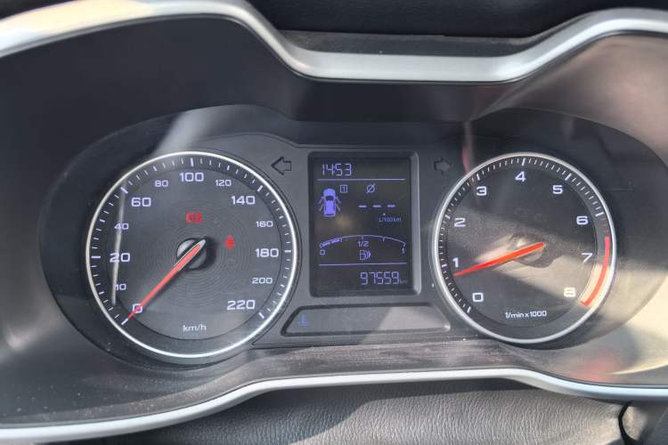 Used MG ZS 2017 1.5L Manual Luxury Edition
