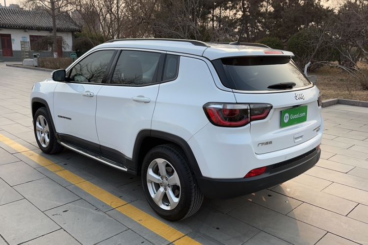 Used  Compass 2017 200T Automatic Family Edition
