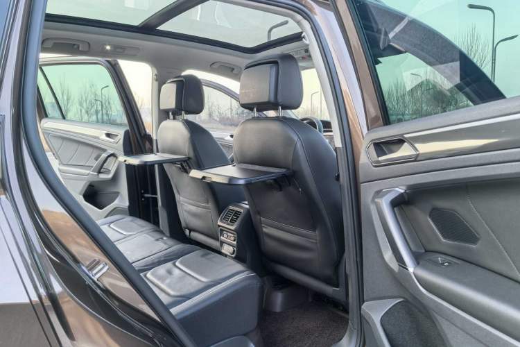 Used Volkswagen Tiguan 2017 330TSI All-Wheel-Drive Innovation Model
