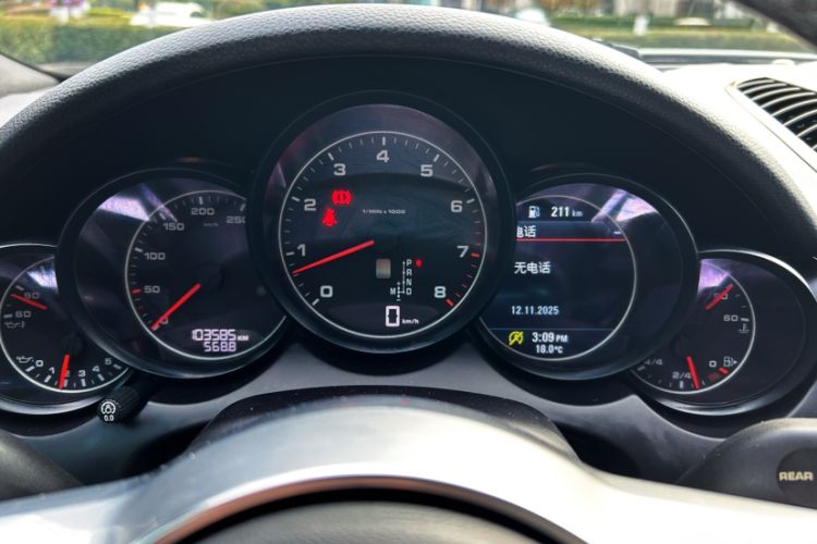 Used Porsche Cayenne 2016 Cayenne Platinum Edition 3.0T
