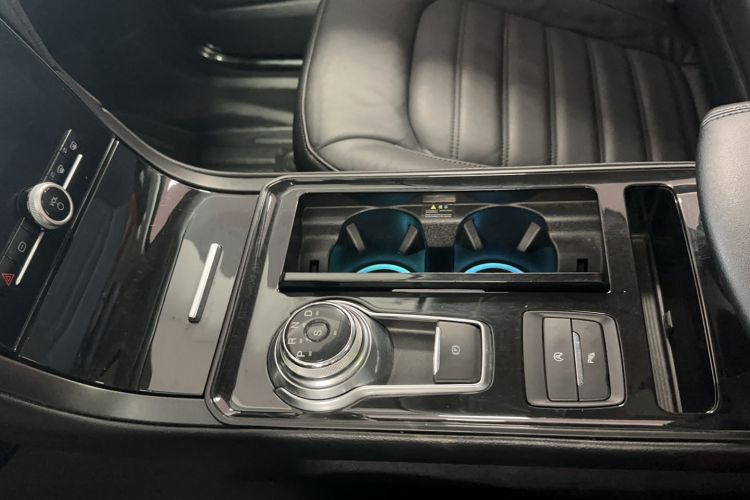 Used Ford Edge 2020 EcoBoost 245 Two-Wheel Drive Titanium 7-Seater
