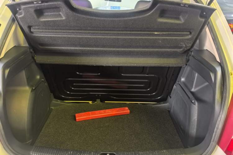 Used Skoda Fabia 2014 1.4L Manual Crystal Edition
