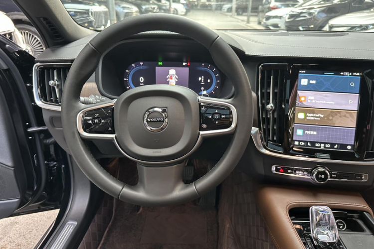 Used Volvo S90 2024 B5 Zhiyuan Luxury Edition
