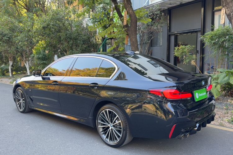 Used BMW 5 Series 2022 Second Facelift 530Li Leading Edition M Sport Package
