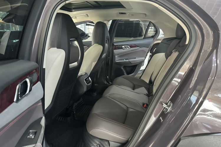 Used Lynk & Co 02 2020 1.5T DCT Two-Wheel Drive Zhaopu Version
