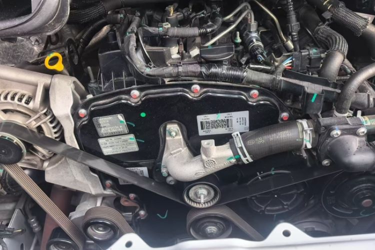 Used JMC Fushun 2023 2.0T Manual Mid-axle Mid-roof Business-Class 9-Seater (Non-Commercial)