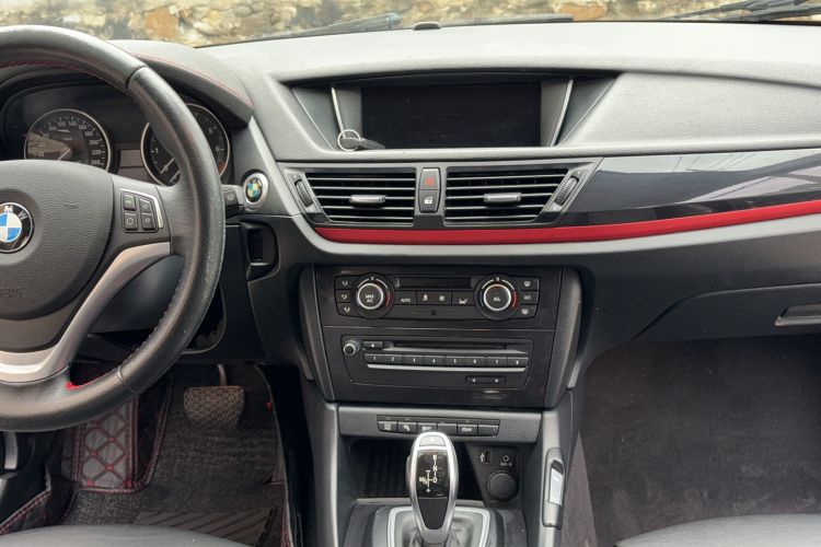 Used BMW X1 2014 sDrive18i Sports Design Package
