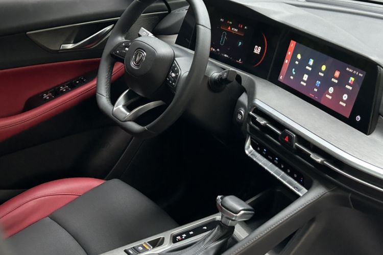 Used Changan CS35PLUS 2021 Blue Whale NE 1.4T DCT Prestige Model
