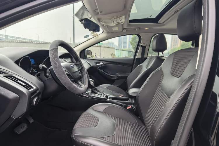 Used Ford Focus 2017 Sedan 1.6L Automatic Fashion Edition Smart Drive Version