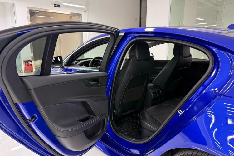 Used Jaguar XE 2017 2.0T 200 PS R-Sport