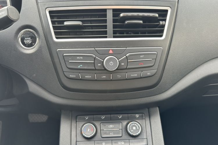 Used Bestune X40 2017 1.6L Automatic Prestige Edition
