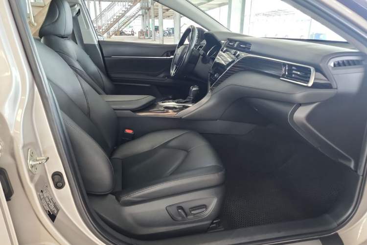 Used Toyota Camry 2019 Revised Version 2.5G Luxury Edition
