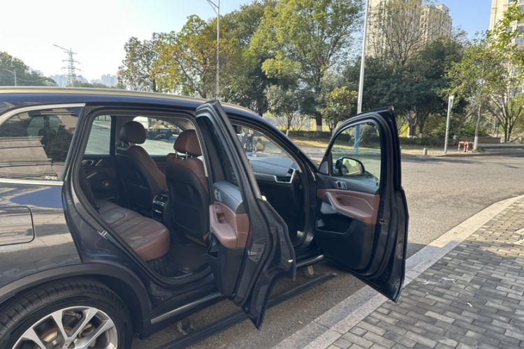 Used BMW X5 2020 xDrive30i X Design Package