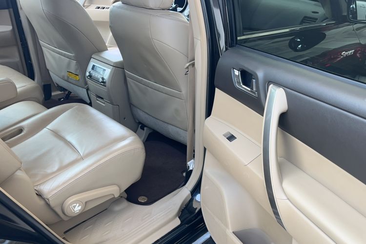 Used Toyota Highlander 2012 2.7L Two-Wheel Drive 7-Seater Luxury Edition
