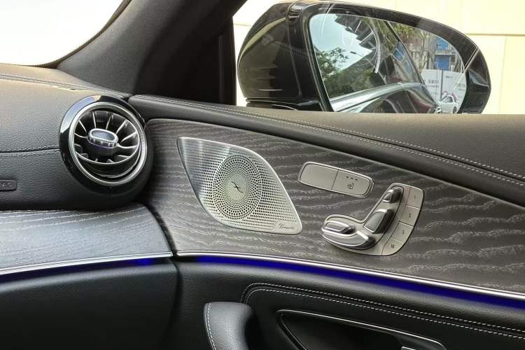 Used Mercedes-Benz CLS 2021 CLS 300 Luxury Model
