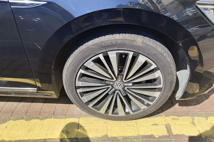 Used Volkswagen Passat 2020 330TSI Luxury Edition China VI
