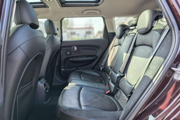 Used  Clubman 2016 Updated 1.5T COOPER Geek Edition
