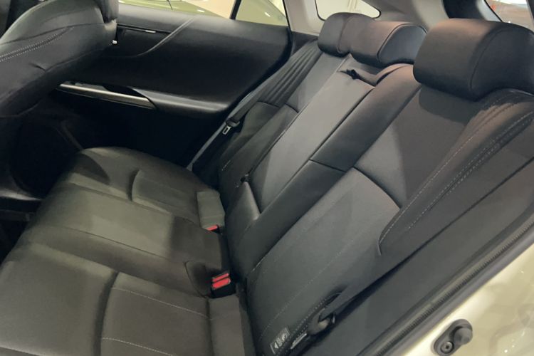 Used Toyota Harrier 2022 2.0L CVT Two-Wheel Drive Deluxe Edition
