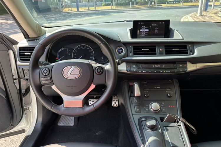 Used Lexus CT 2017 CT200h Comfort Edition Monochrome China V Standard