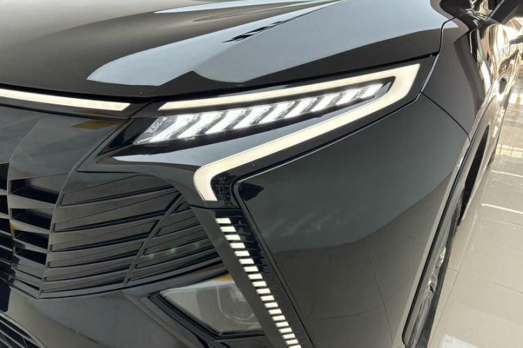 Used Cowin Kunlun 2025 1.5T Peak Edition 5 Seats
