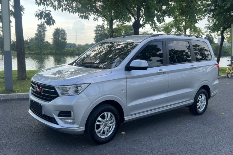 Used Wuling Hongguang 2021 1.5L S Comfort Edition LAR
