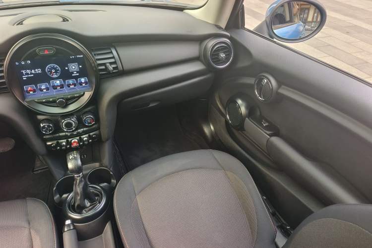 Used  MINI 2014 1.2T ONE+
