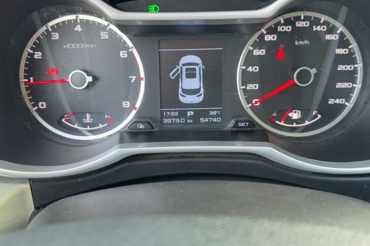 Used Geely Auto Emgrand X7 Sport 2020 1.8TD DCT Two-Wheel Drive Zhiya Model
