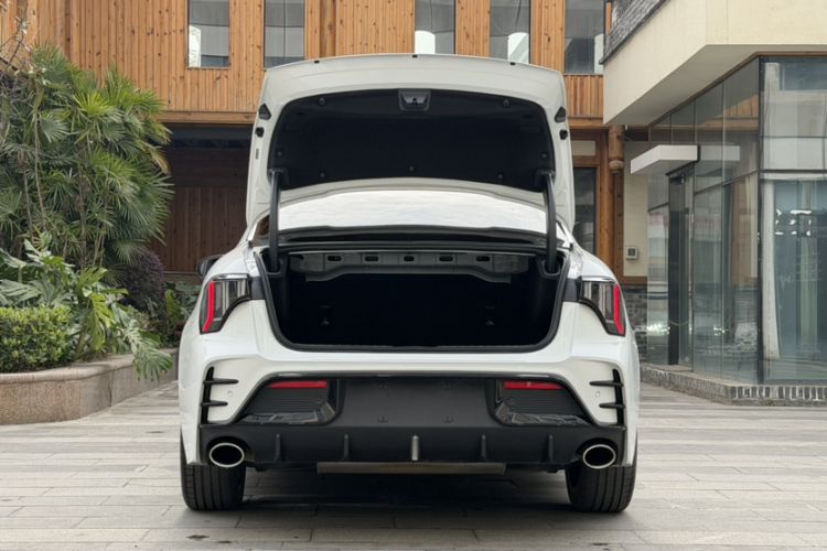 Used Lynk & Co 03 2023 1.5TD DCT JingPro
