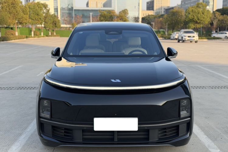 Used Li Auto L8 2023 Pro Model
