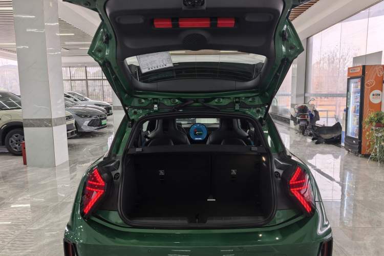 Used  Electric MINI COOPER 2024 452km COOPER SE Racing Driver