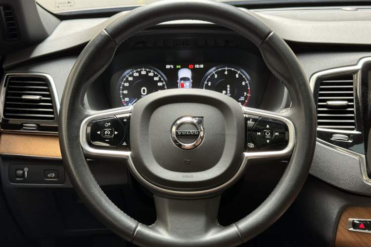 Used Volvo XC90 2021 B6 Zhiyi Luxury Edition 7-Seater
