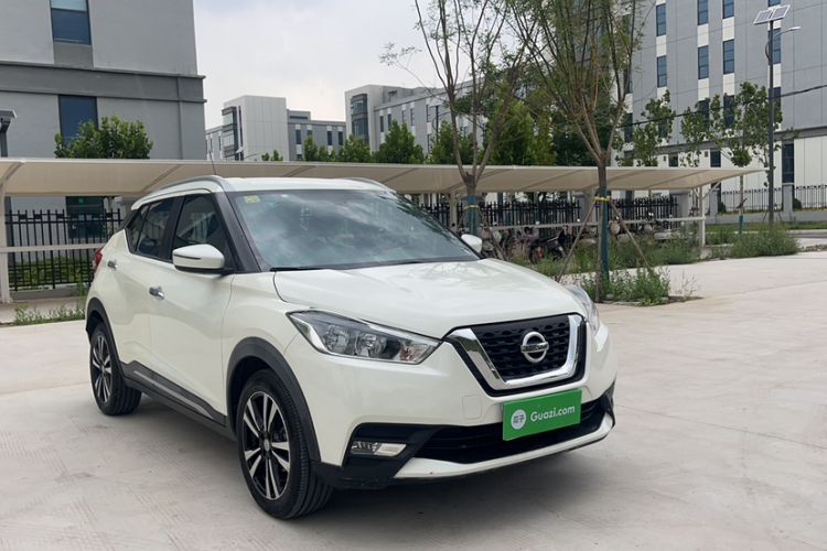Used Nissan Kicks 2018 1.5L CVT Smart Connect Luxury Edition
