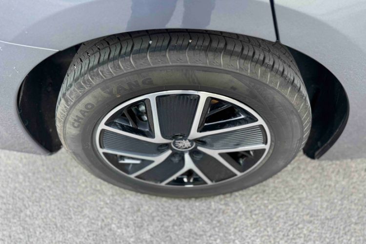 Used BYD Qin L 2025 DM-i Smart Drive 120KM Superior Model