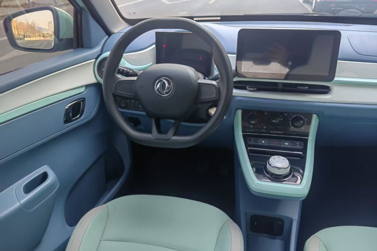 Used Dongfeng NAMMI BOX 2022 Revised Light Wind Edition 201 km Standard Version
