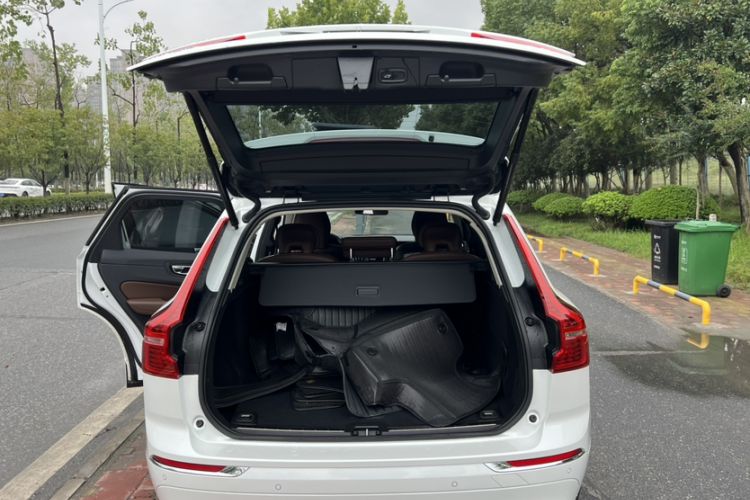 Used Volvo XC60 2020 T5 4x4 Zhiyi Luxury Edition
