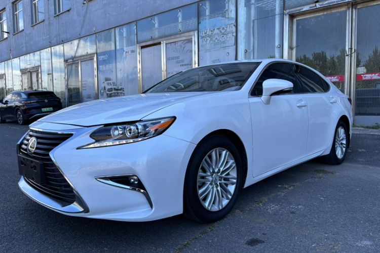 Used Lexus ES 2016 200 Midnight Special Limited Edition
