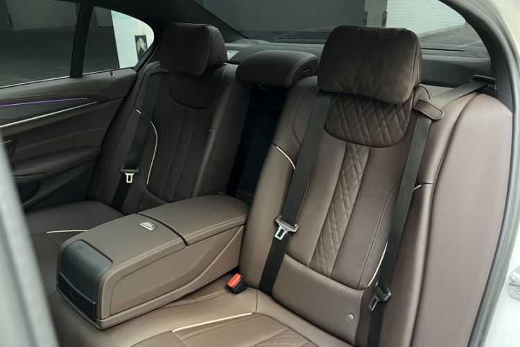 Used BMW 5 Series 2022 530Li Leading Model M Sport Package
