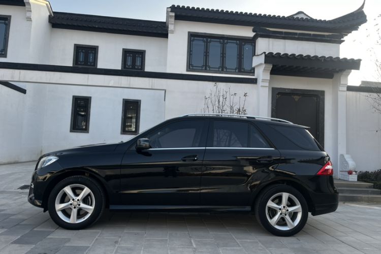 Used Mercedes-Benz M-Class 2015 ML 400 4MATIC Dynamic Model
